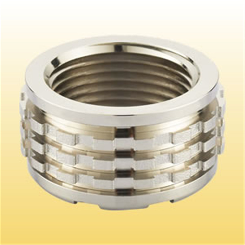 raccordo di inserti metallici
