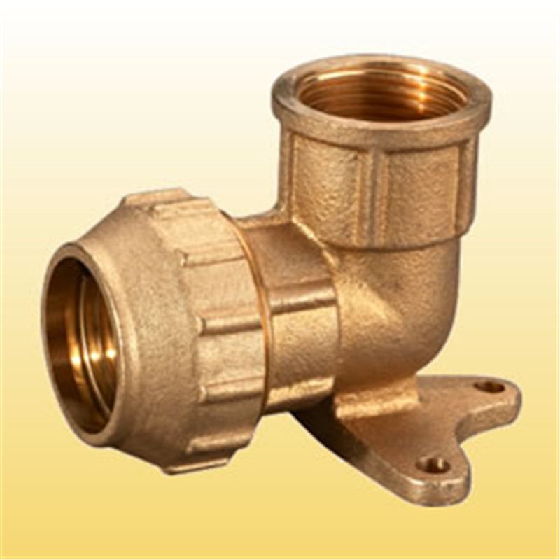 Raccordo a compressione PE in ottone