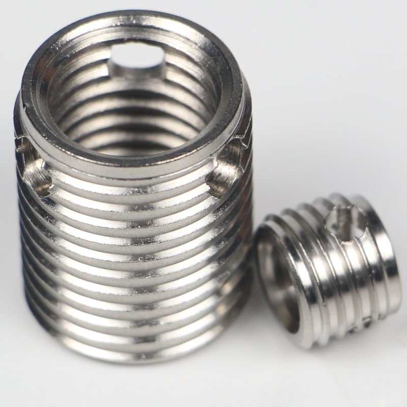 308 000 120.500 308 M12 * 1.75 * 16 * 1.75 * 22L inserti autofilettanti a 3 fori senza sbavature 500K stock