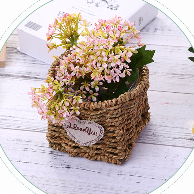 Cesto di decorazioni per la casa floreale