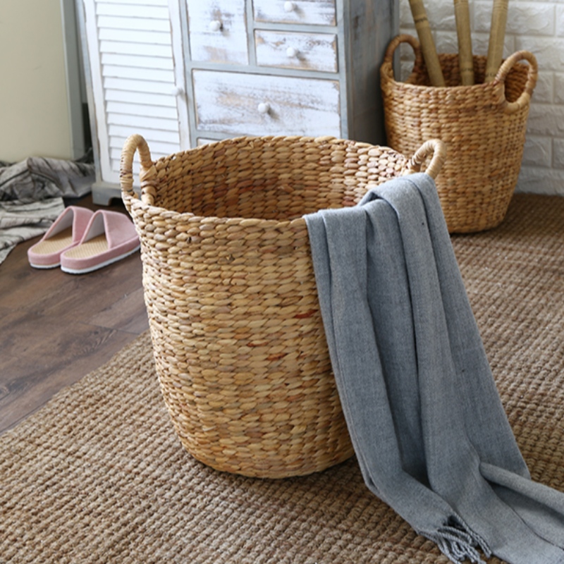 Cesto portaoggetti in paglia per bucato