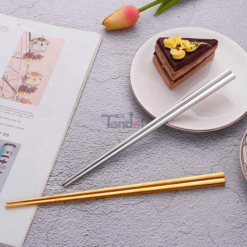 Coreano Colore personalizzato Metal SUS 304 Acciaio Stainless Metal Titanium Chopsticks con logo personalizzato