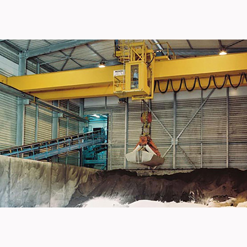 Prendi Bucket Overhead Crane