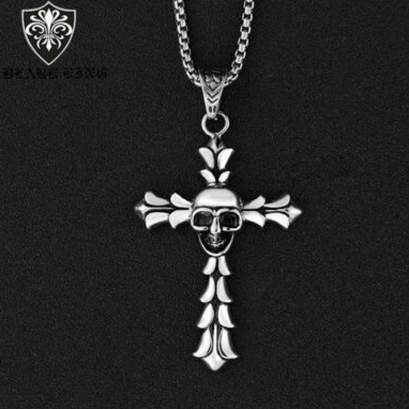 Accessori europei e americani all'ingrosso uomini retrogotici europei e americani's Stainless Steel Skull Pendant Fashion Cross Skull Pendant