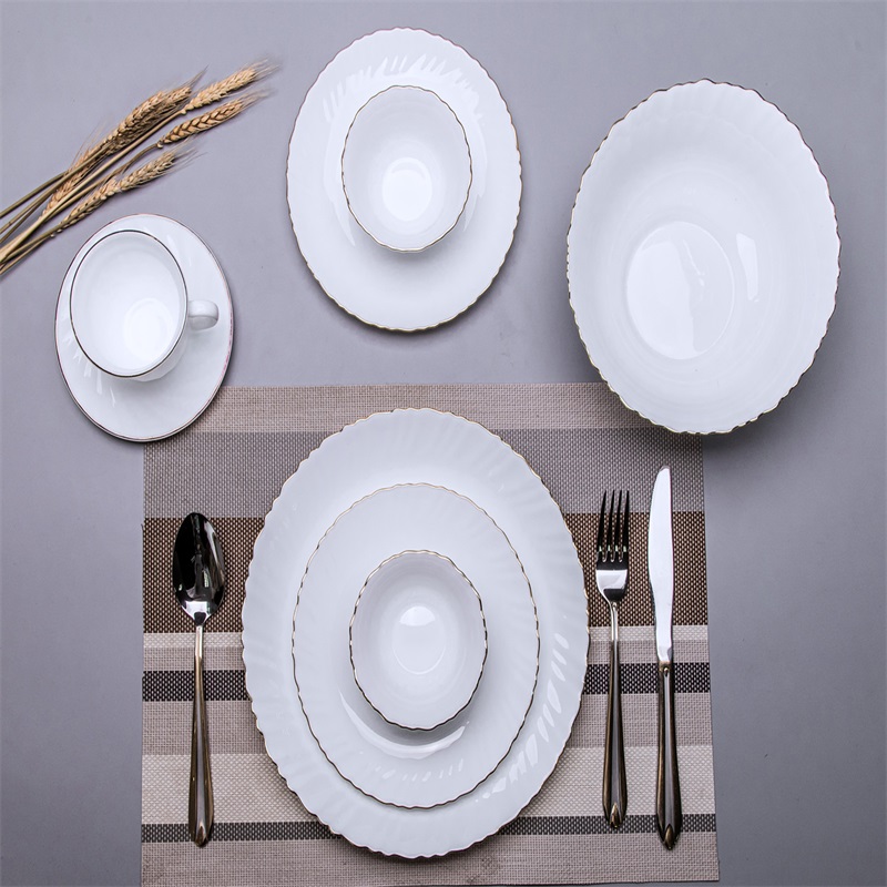 21G *Cena Set con linea dorata Resistente a calore Opal Glassware