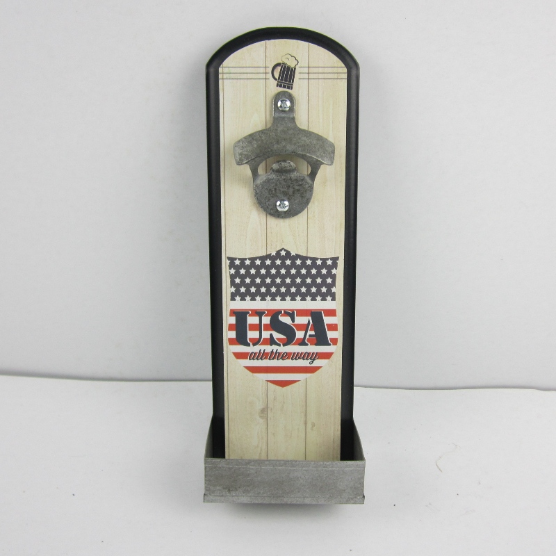 Rivenditore di birra in legno montato a parete con catcher
