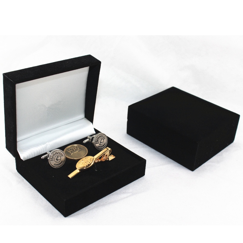 Articolo V-09 scatola rettangolare in similpelle per monete da 50-60 mm, gemelli, fermacravatta, badge, ecc. Mm. 98 * 84 * 38, pesi circa 105 g