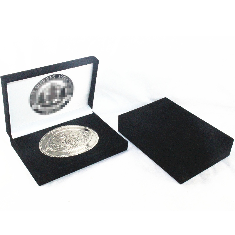 Articolo scatola di flanella rettangolare V-15H per monete multiple da 130 * 80 mm, badge, medaglie, gemelli, ecc. Mm. 158 * 112 * 36, peso circa 170 g