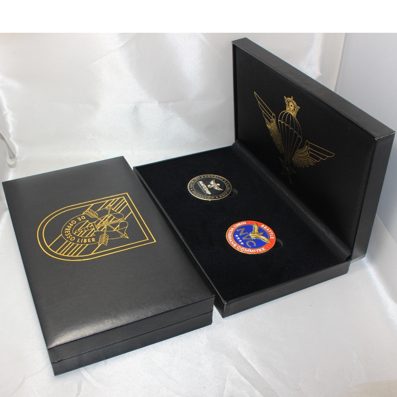 Voce V-21 rettangolo in pelle di cuoio per 90*120 mm medaglia, medaglia &F, ecc. mm.234*140*40, pesi circa 325g