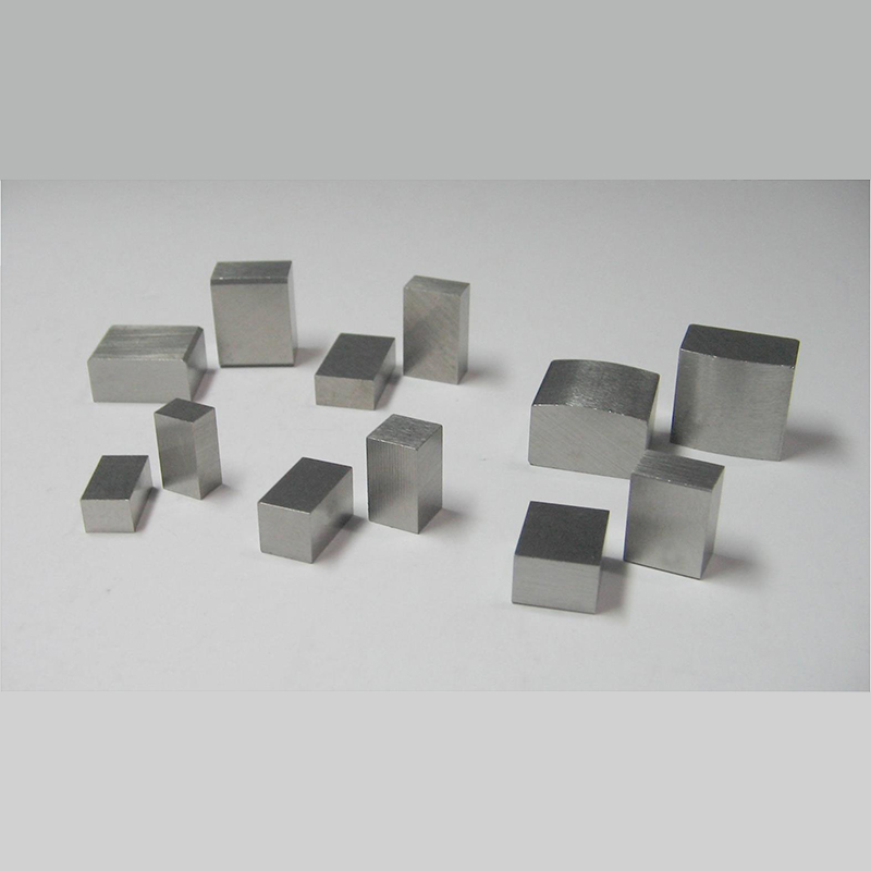 Elevata durezza Magnete Alnico personalizzato resistenza alle alte temperature