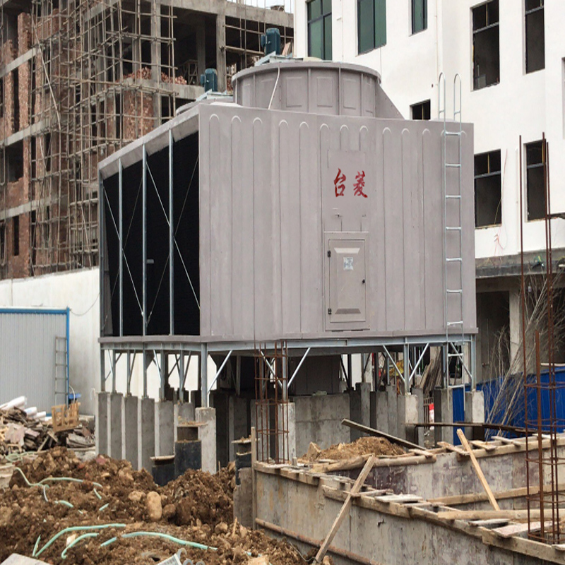 Torre di raffreddamento a flusso incrociato con elevato risparmio energetico e prestazioni di raffreddamento