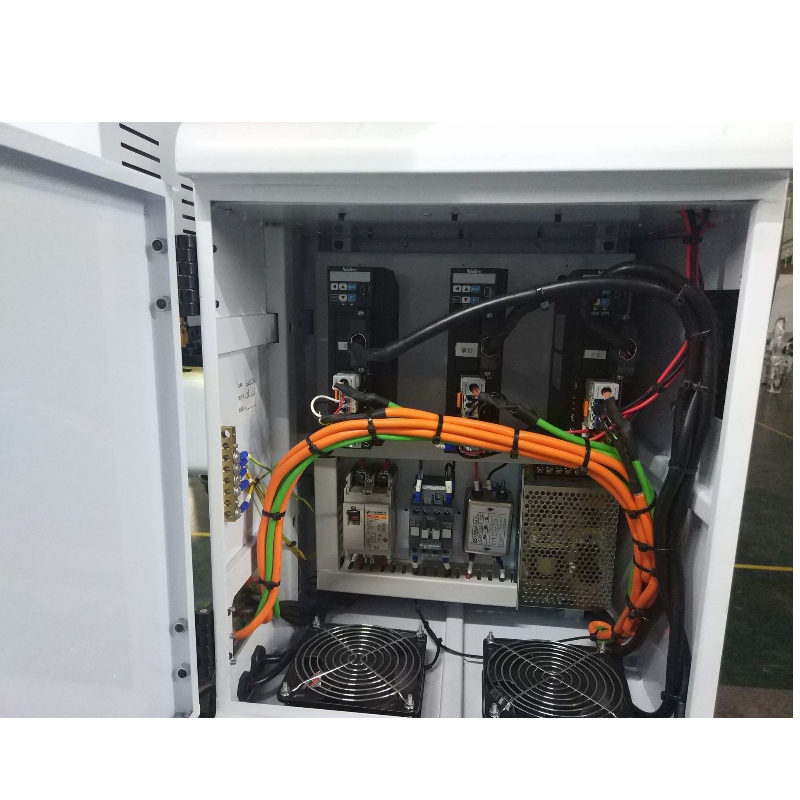 Braccio robot a tre assi per servomotore AC per macchina CNC e macchina per stampaggio ad iniezione inferiore a 650T