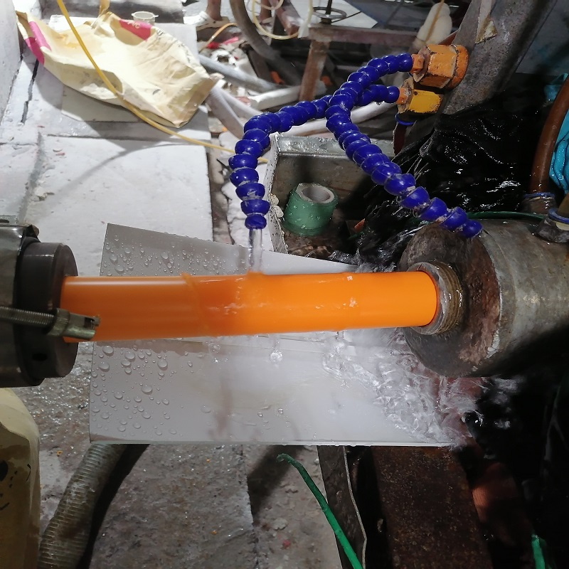 Tubo in PVC personalizzato Tubo in plastica estrusa in PVC Esportatore di tubi in plastica rigida in PVC dalla Cina