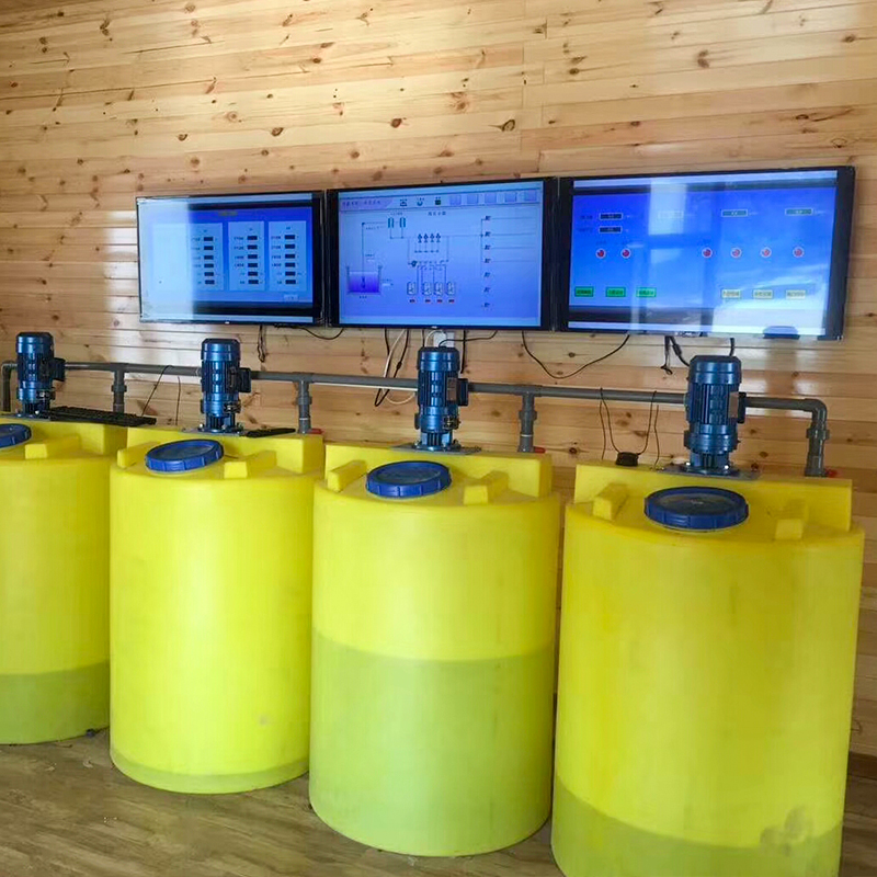 Quali problemi dovrebbero essere presi in considerazione nell'uso di attrezzature per l'integrazione dell'acqua e dei fertilizzanti?