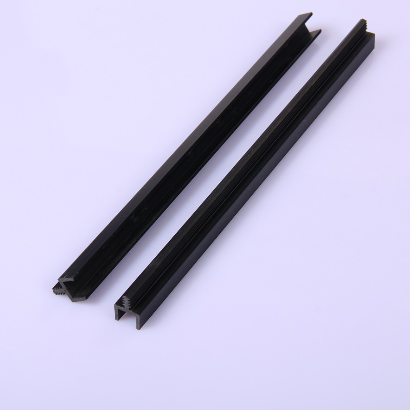 Striscia di estrusione di profili in PVC personalizzato professionale per parte del mobile del cassetto