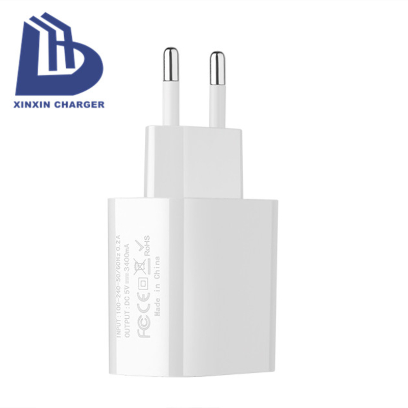 Caricatore portatile a ricarica mobile Telefono rapido Adattatore universale 3USB