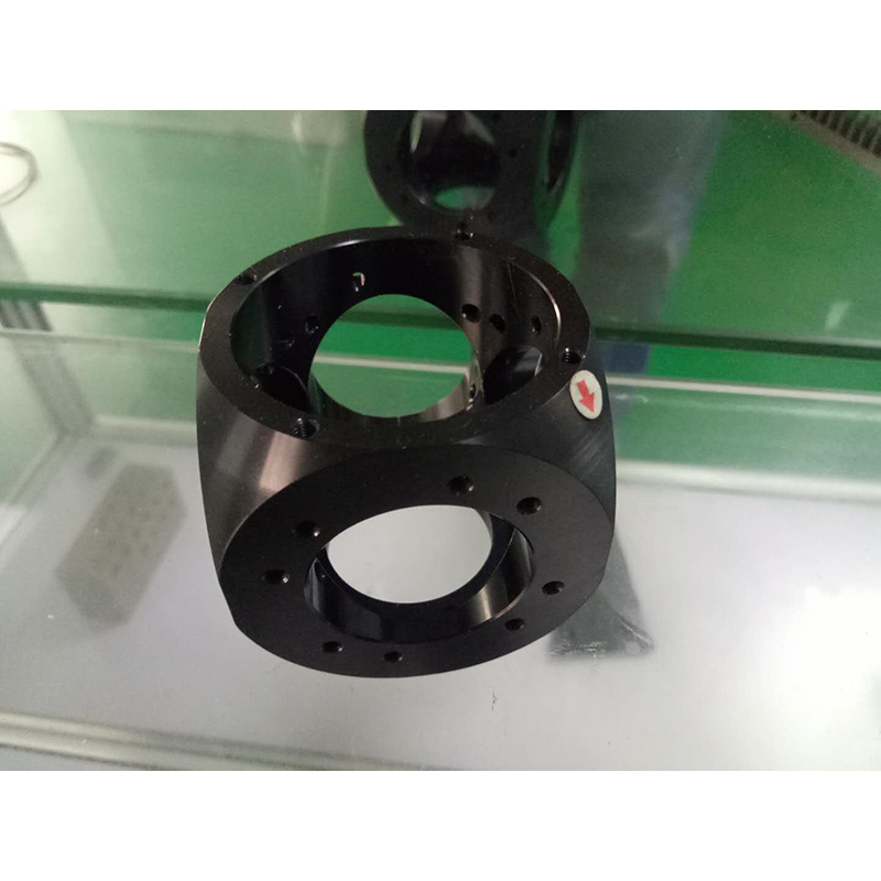 Centro di produzione di tornio CNC per personalizzare il disegno