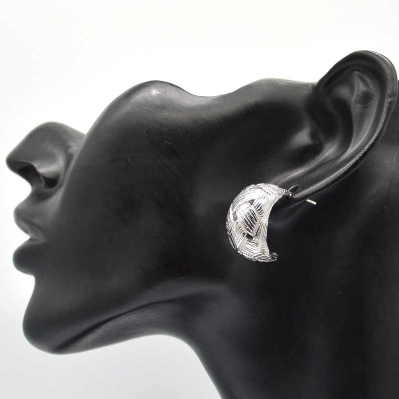 Orecchini in argento orecchini rotondi in twill inciso da donna, fabbrica di lavorazione di gioielli in Cina Ruifanbao