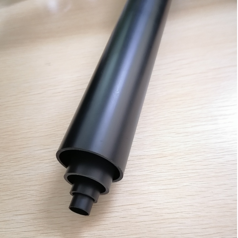 Piano industriale Tubo in PVC nero per tubi in plastica su misura giocattolo per la staffa per cremagliera artigianale