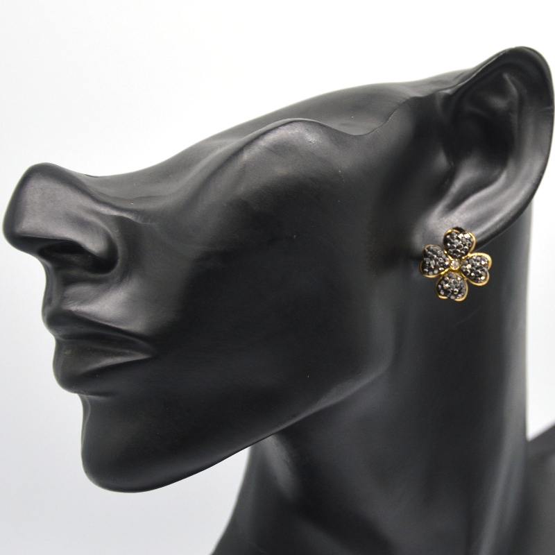 Orecchini quadrifoglio, adatti per ragazze e donne, orecchini bianchi \/ neri a forma di cuore, fabbrica di lavorazione di gioielli in Cina Ruifanbao