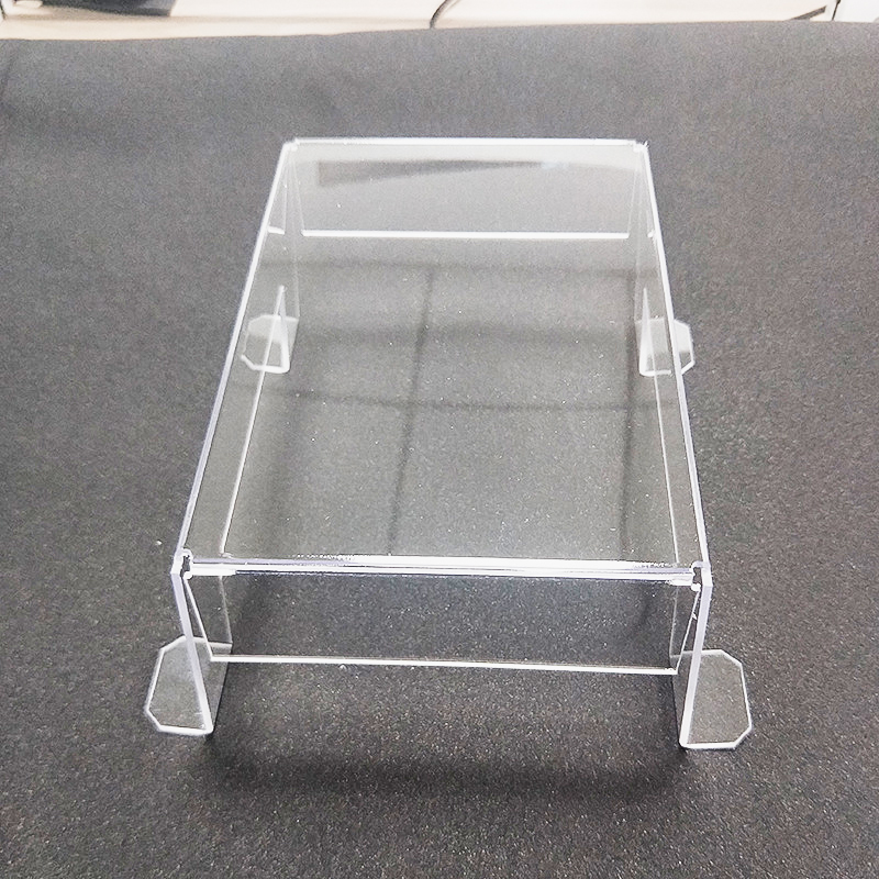 Produttore di vendite dirette scheda PC trasparente pannello isolante ad alta temperatura pannello isolante acustico ambientale stampaggio piegatura pc può essere personalizzato.