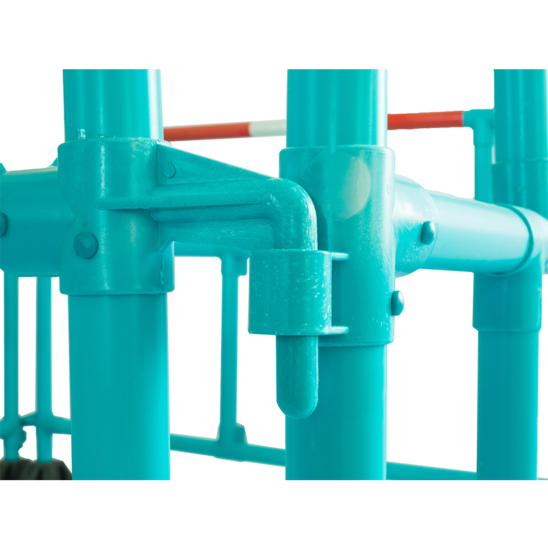 Piedi girevoli a 360 gradi Interblocco uno per uno Pellicola riflettente Barriere stradali in plastica da 1500 * 1000 mm per la sicurezza