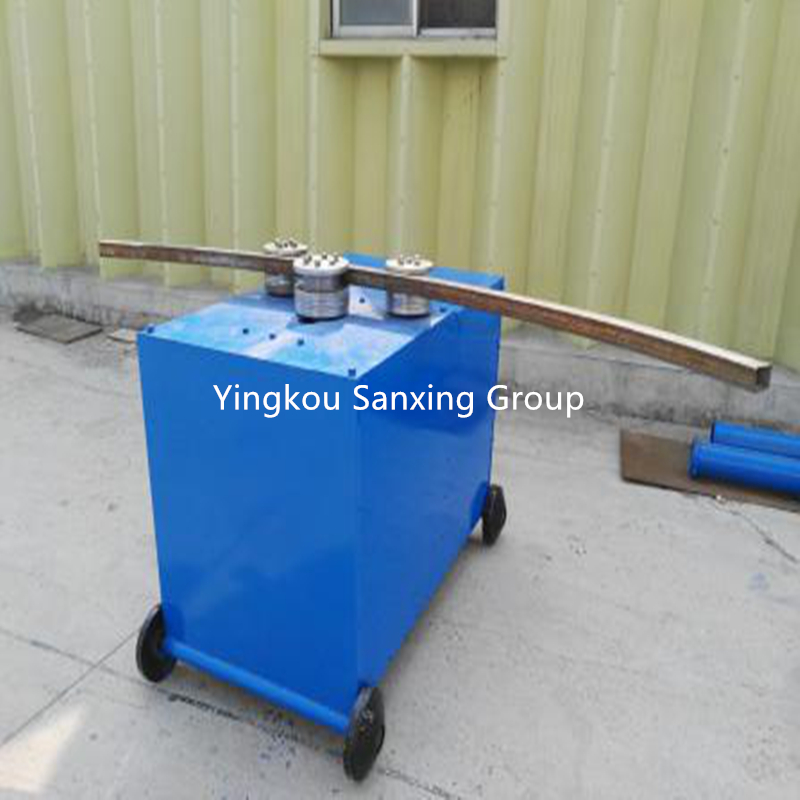 Macchina automatica per la piegatura dei tubi