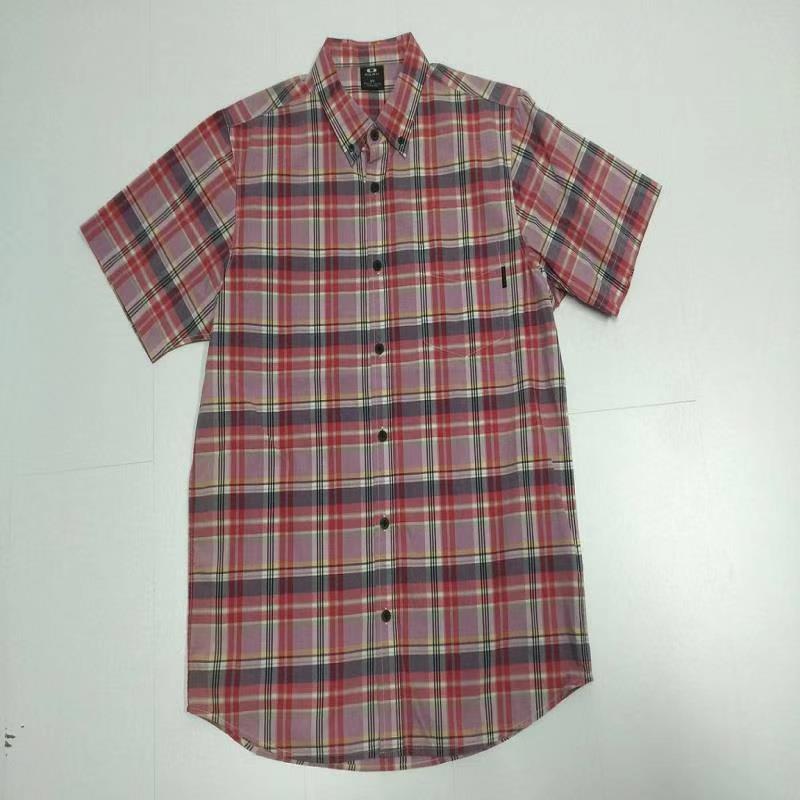 camicia corta per uomini