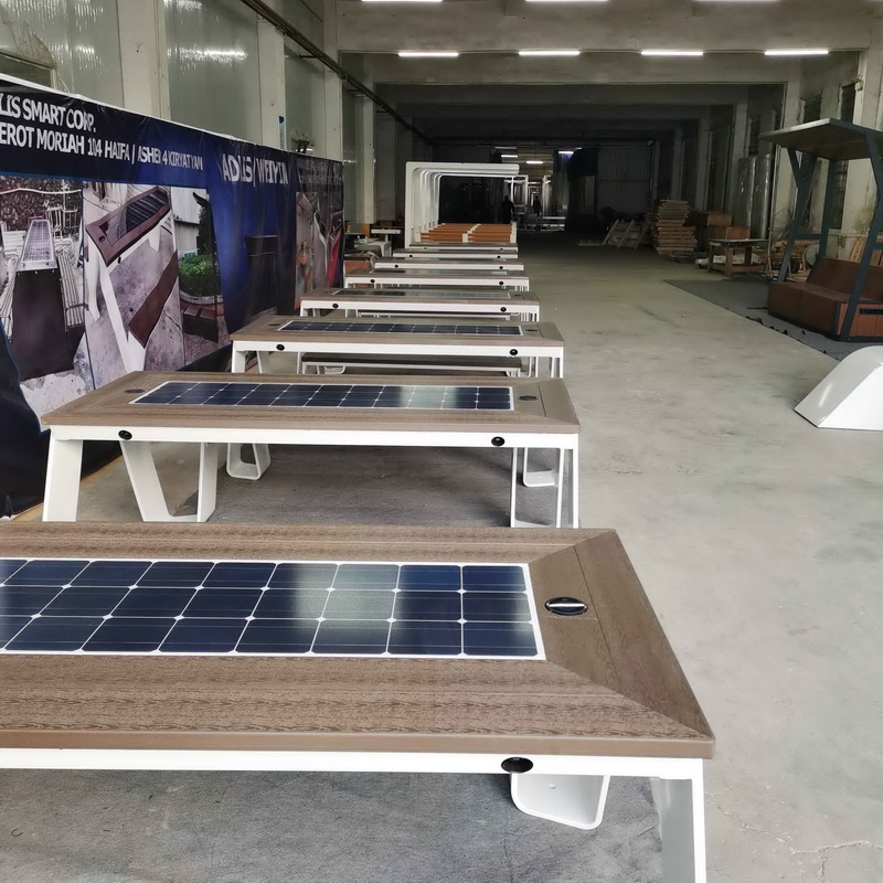 Muliti-funzione Professionale di alta qualità dopo vendita Servizio Solar Charging Table Costruttore