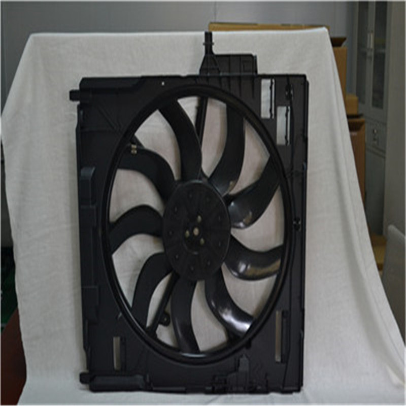 Ventola di raffreddamento del radiatore per BMW E70 E71 OEM 17428618242 17437616104