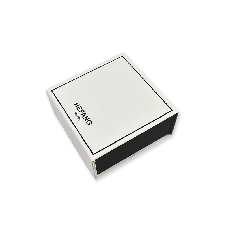 Scatola di gioielli/Scatola di Piazza