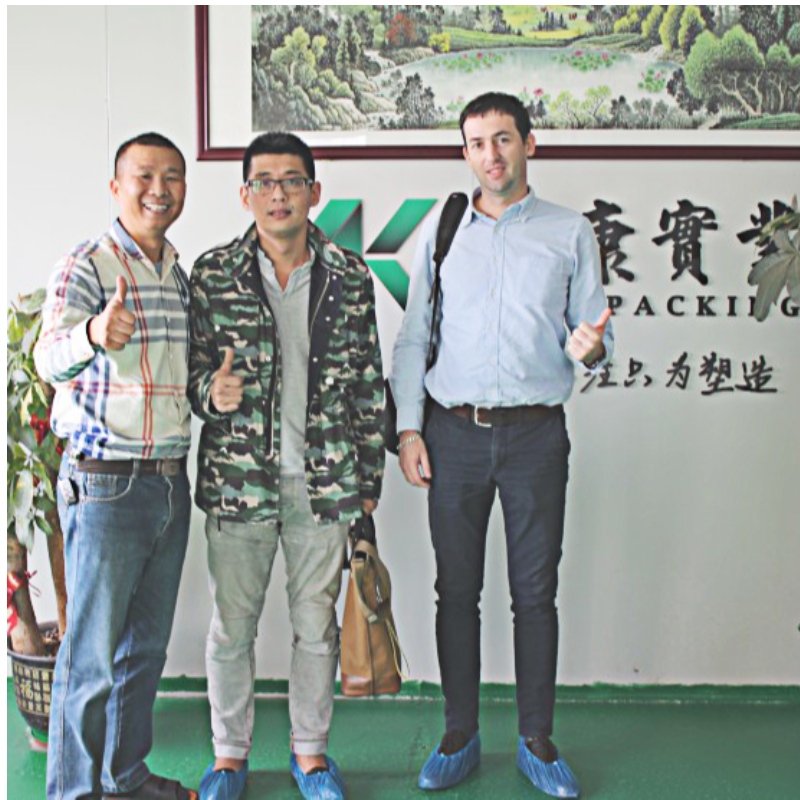 Distributore americano di imballaggi per alimenti surgelati ￼ alla nostra azienda per l'acquisto