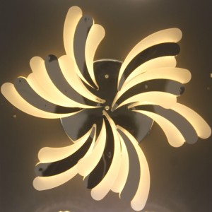 AC81 Luce di soffitto