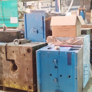 Stampaggio ad iniezione di parti in plastica per macchine personalizzate di alta qualità ShenZhen Mold Factory