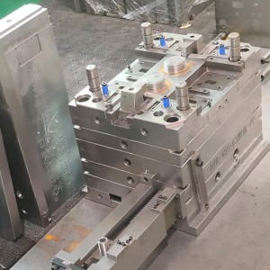 Prodotti medici di plastica professionali Copertura medica Fabbricazione di stampi ad iniezione di plastica