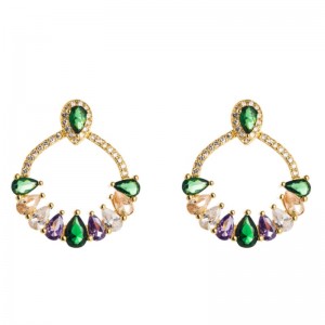 Personalizzazione europea e americana Orecchini in ottone temperamento orecchini femminili orecchini micro-intarsiati color zircone orecchini a forma di fiore giapponese e gioielli orecchio coreano