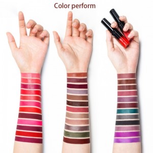 Rossetto liquido di lunga durata