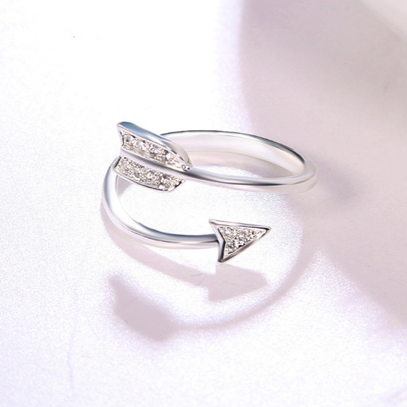 Cupido ama l'anello di Dio