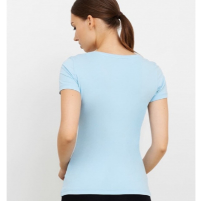 T-shirt slim fit in blu chiaro