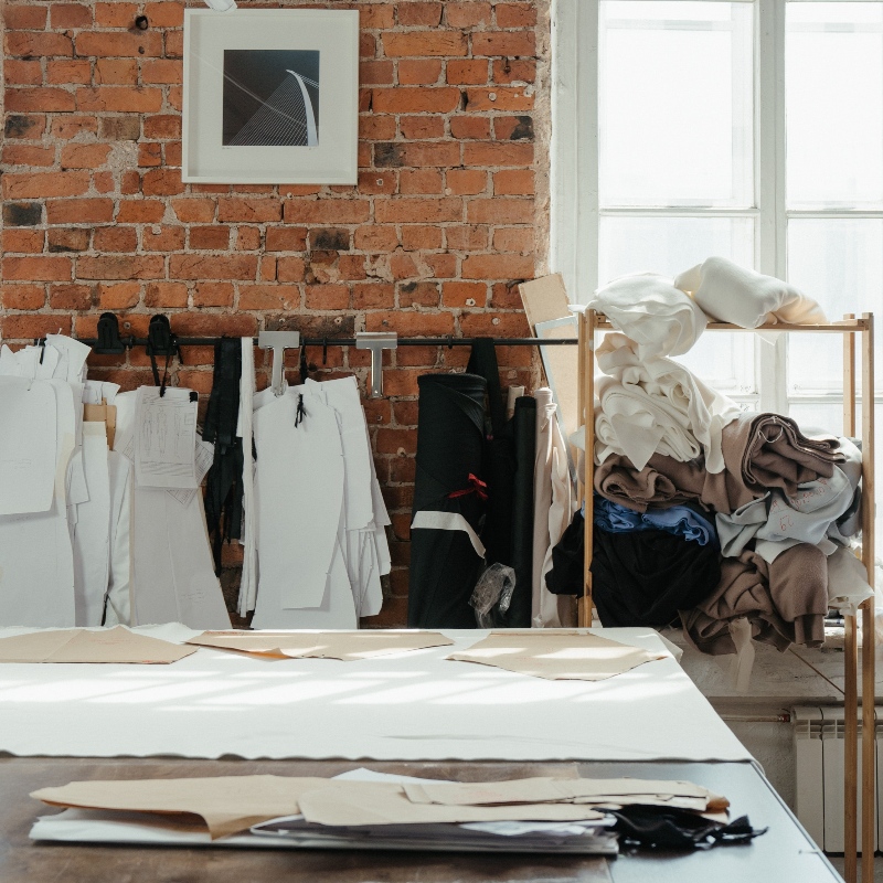 Perché alcune magliette devono essere fatte di spandex invece del puro cotone?