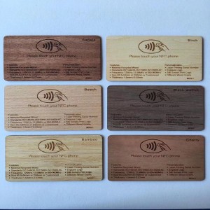 Carta della stanza di legno