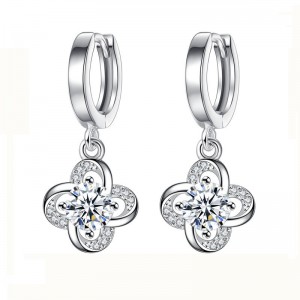 Orecchini da trifoglio a quattro foglie