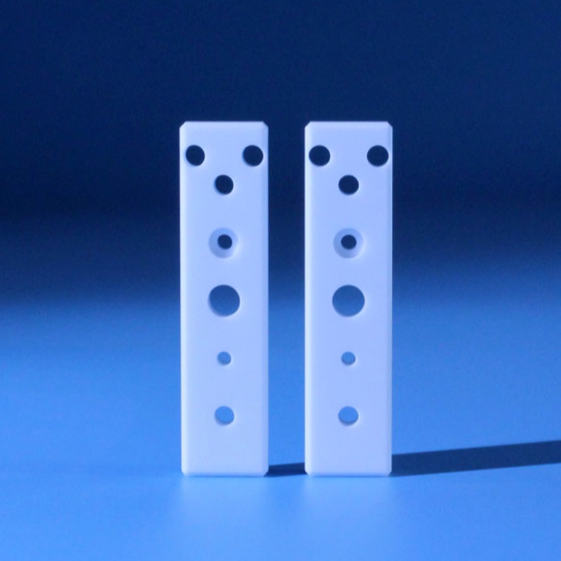 Macor può elaborare parti strutturali in ceramica in vetro