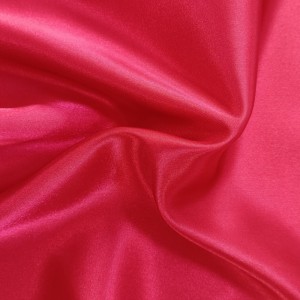 riciclare la moda in poliestere