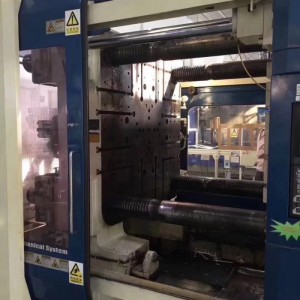 Seconda mano usata tutta la macchina per stampaggio a iniezione di plastica elettrica