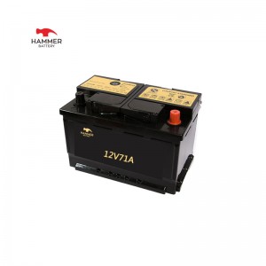 Batteria per auto 12V71A.