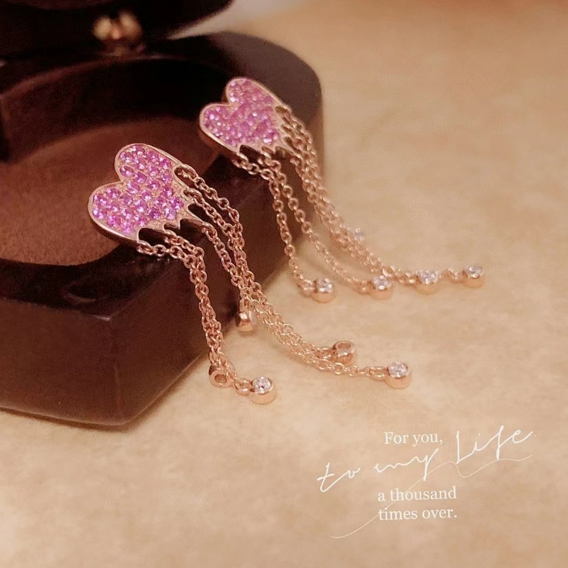 Nuovo design Pink Sapphire Tassel 18K Gold Oreger Gift per ragazza