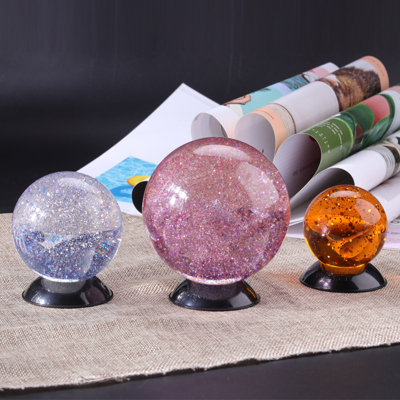 decorazione all'ingrosso di fabbrica in polvere glitter in casa all'interno della sfera di cristallo in plastica acrilica