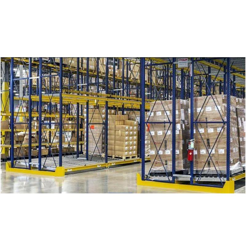 Sistema di racking a gravità