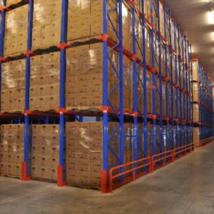 Guidarenei sistemi di scaffalatura